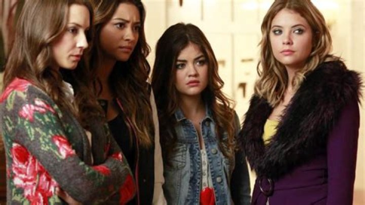 Aria & Ezra Kiss — Season 4 Episode 14 Recap – Hollywood Life