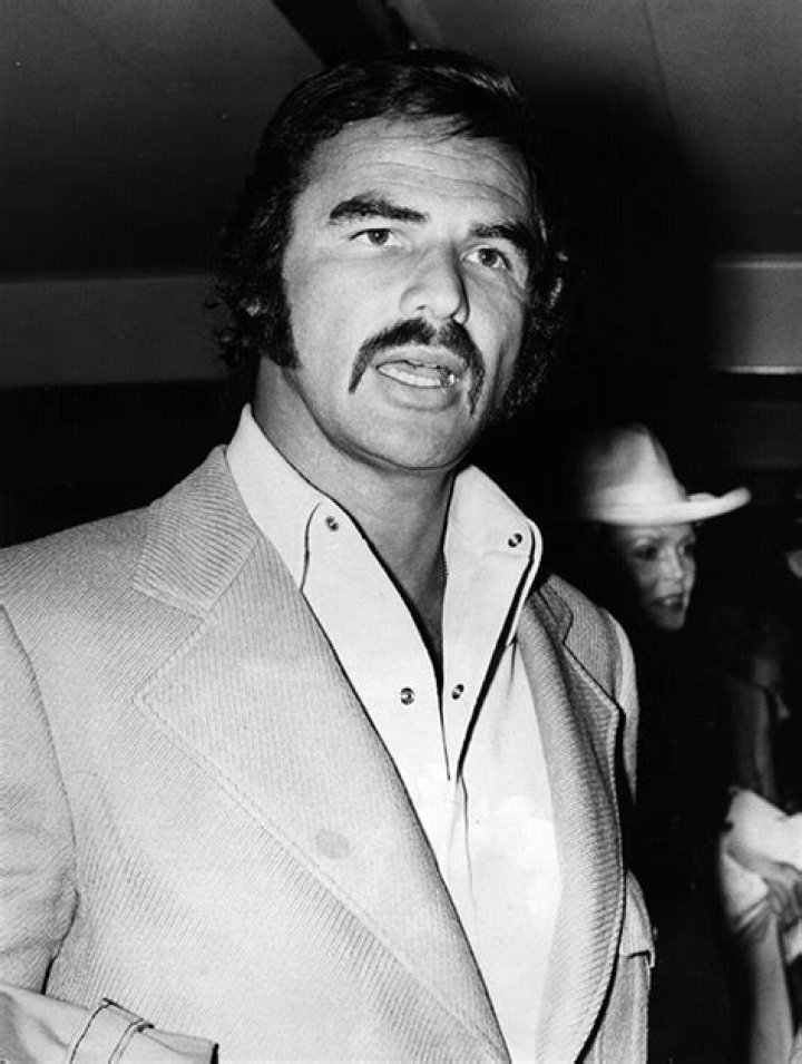 Burt Reynolds — SEE PICS – Hollywood Life