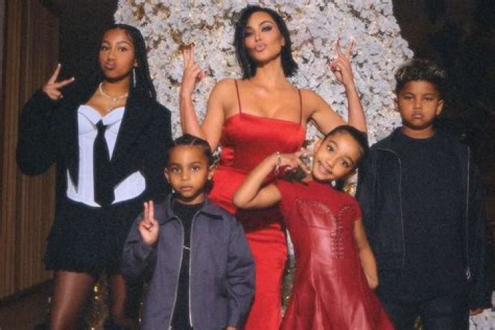 Chicago West, 3, Gets Inquisitive About Her Fingers In Sweet Video With Mom Kim Kardashian