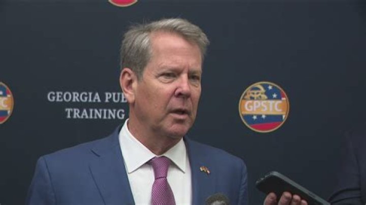 David Letterman Fans Point Out He Looks Like The Sign Language Interpreter For Georgia Gov. Brian Kemp