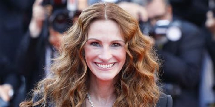 Julia Roberts News, Movies, Photos And Videos – Hollywood Life