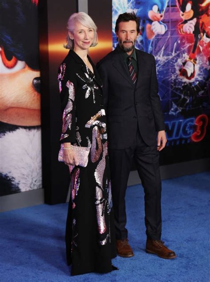Keanu Reeves, 55, & GF Alexandra Grant, 46, Are All Smiles In New Photos On Set Of ‘The Matrix 4’